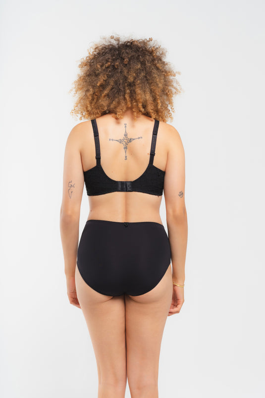 Paco - Full Brief - Noir
